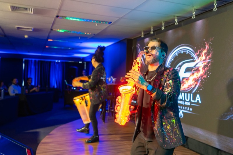 Show ao vivo na Fórmula Feel King